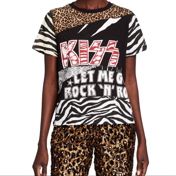 Alice + Olivia Kiss Patchwork Graphic Tee - Picture 4 of 14